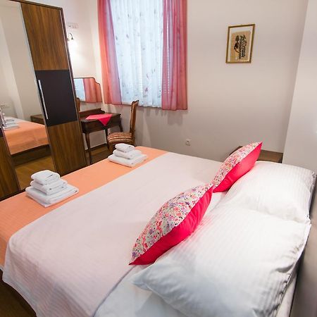 Apartment Vita Palit Eksteriør bilde