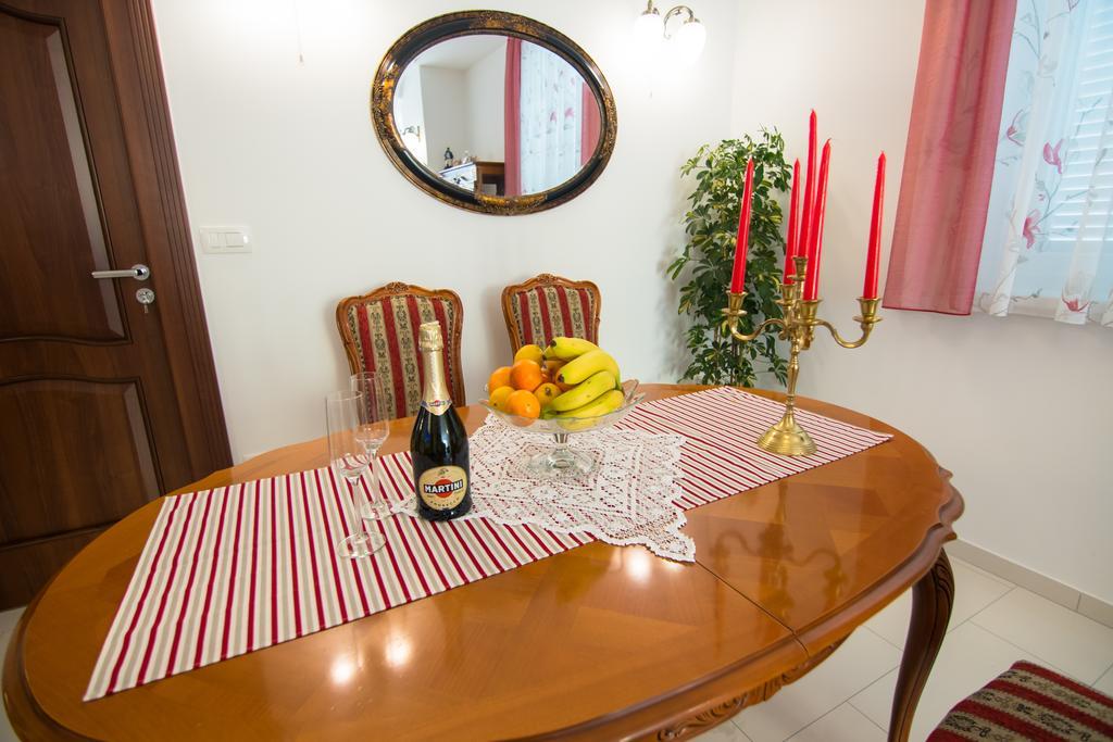 Apartment Vita Palit Eksteriør bilde